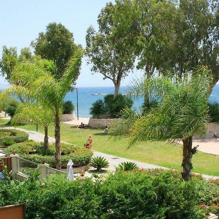 Darlex Apartments Galatex Beach Center Лимасол Экстерьер фото