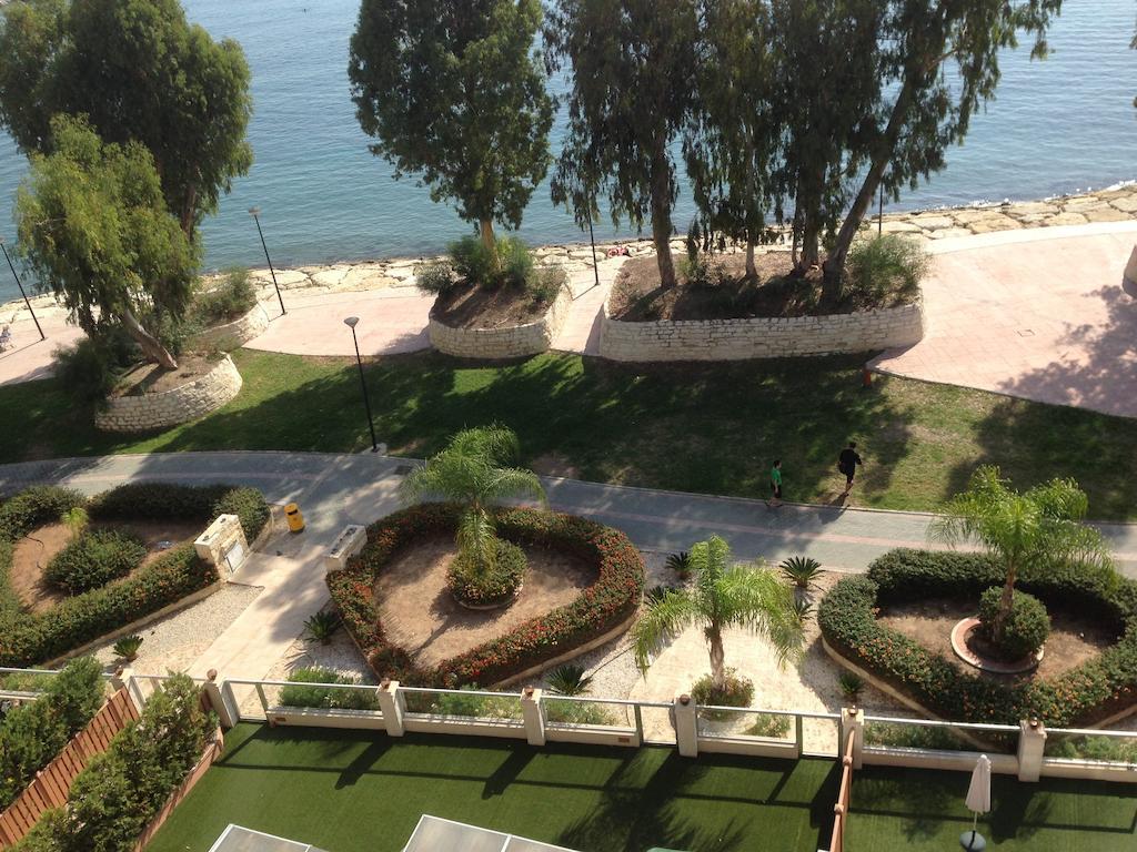Darlex Apartments Galatex Beach Center Лимасол Экстерьер фото