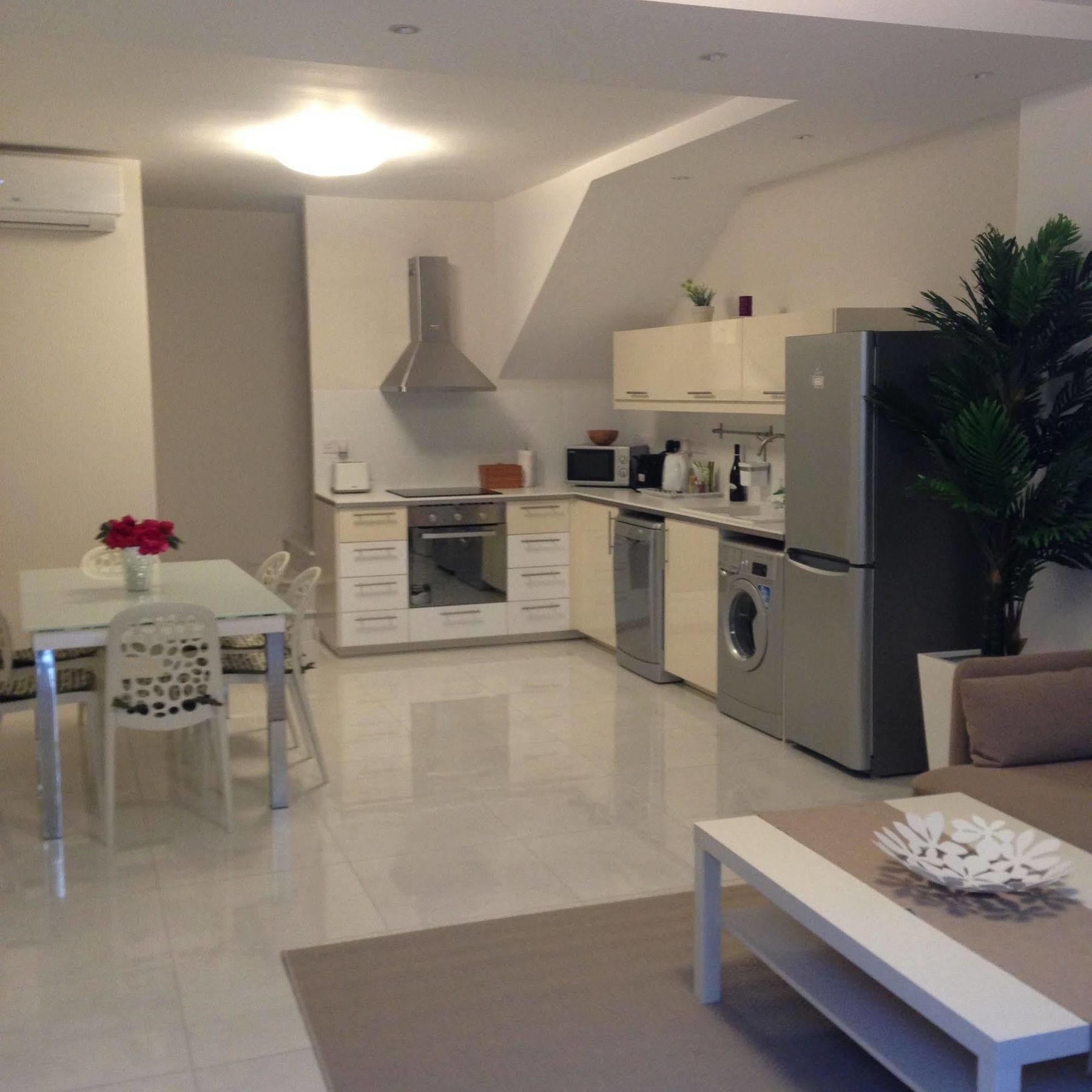 Darlex Apartments Galatex Beach Center Лимасол Экстерьер фото