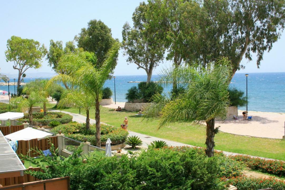 Darlex Apartments Galatex Beach Center Лимасол Экстерьер фото