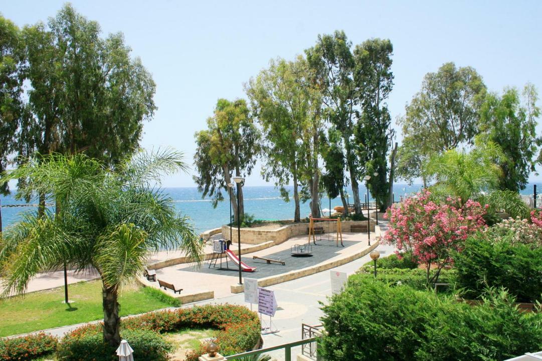 Darlex Apartments Galatex Beach Center Лимасол Экстерьер фото